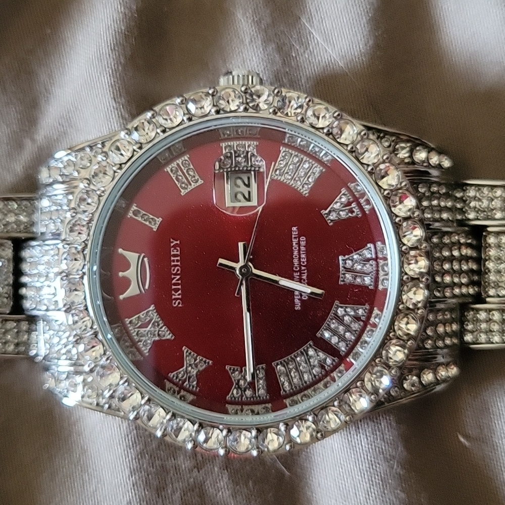 Watch - Picture 2 of 4